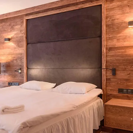 Finest Luxury Penthouse Royal Towers شقة