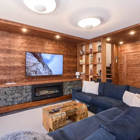 Finest Luxury Penthouse Royal Towers *