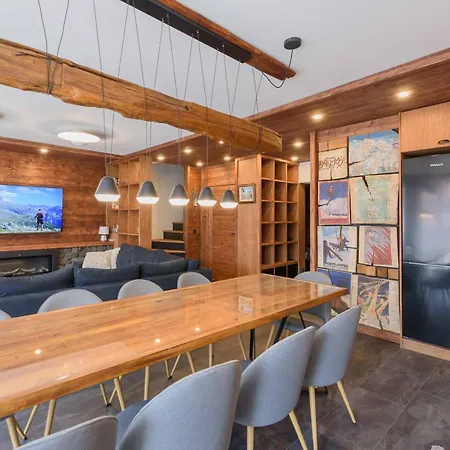 Finest Luxury Penthouse Royal Towers بانسكو