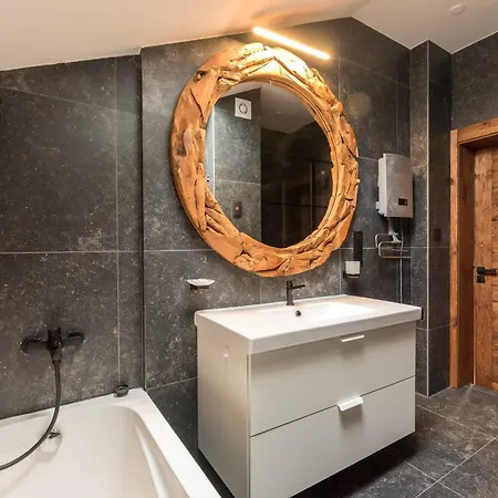 Finest Luxury Penthouse Royal Towers *